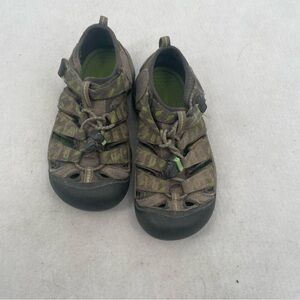 KEEN Boys Newport Waterproof Shoe Sandal Green/Grey size: 13